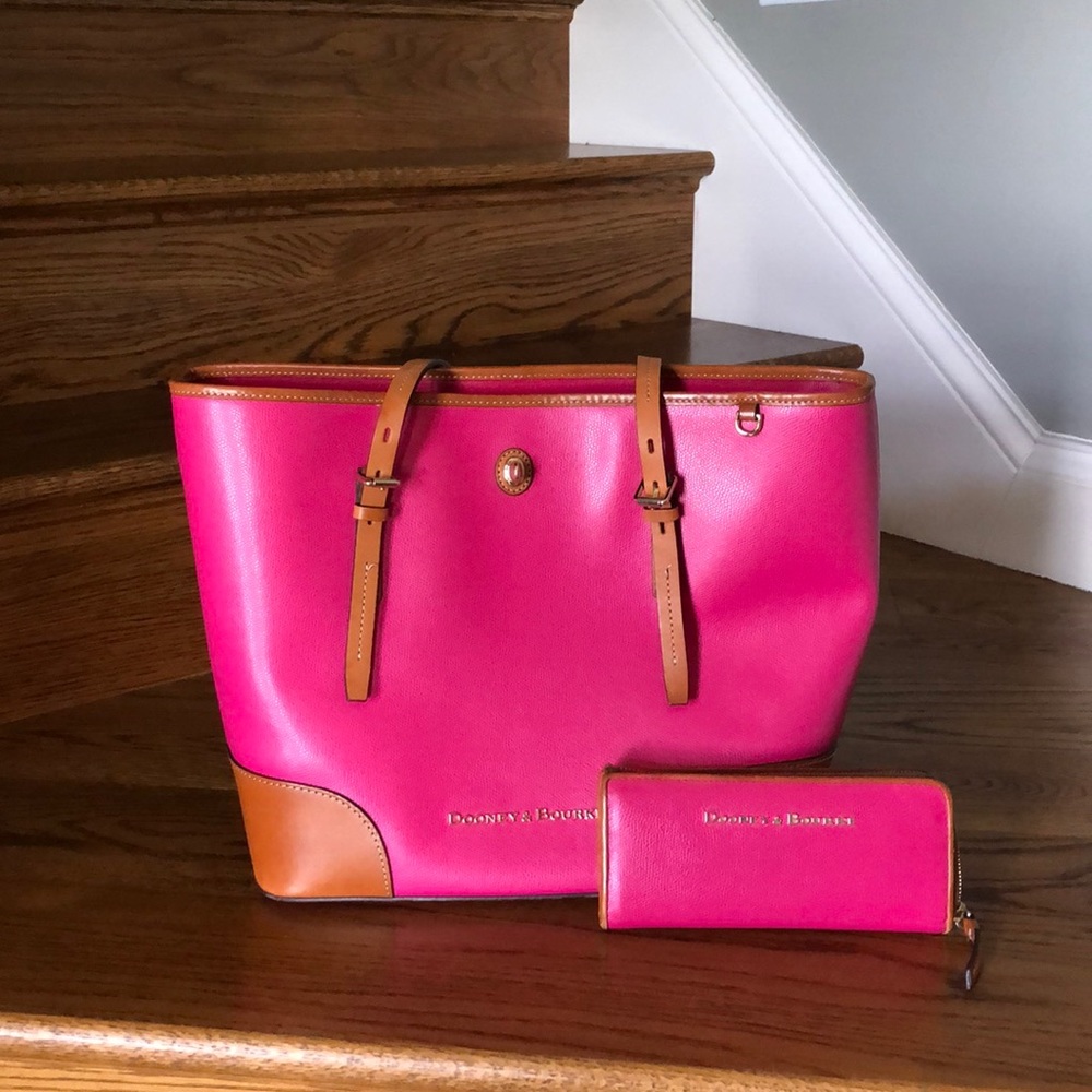Dooney & Bourke purse and wallet
